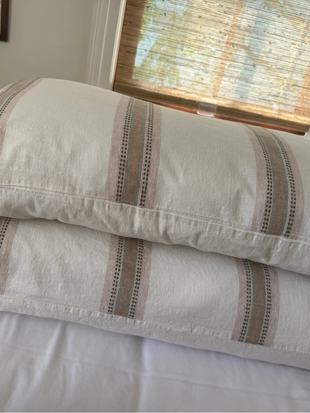 NEW Magnolia Dannie Stripe King Shams